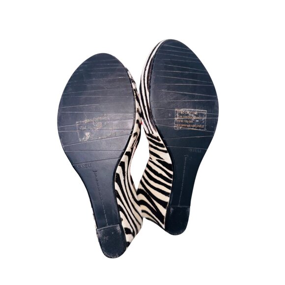 Vaneli Red Suede Open-Toe Zebra Wedge Heel Sandals Cut-Out 8 Glam City Mob wife - Picture 3 of 10